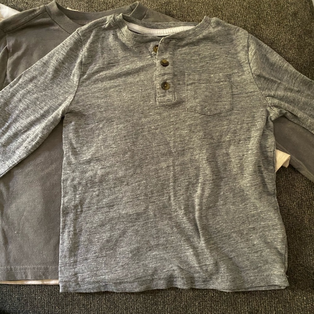 4 Long Sleeve Shirts 5T - Picture 5 of 5